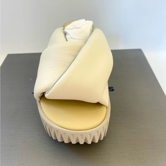 Free People 4CCCCEES Plia Anda Ivory Leather Sandals Slides Size EU 37 US 6.5 - Picture 3 of 11